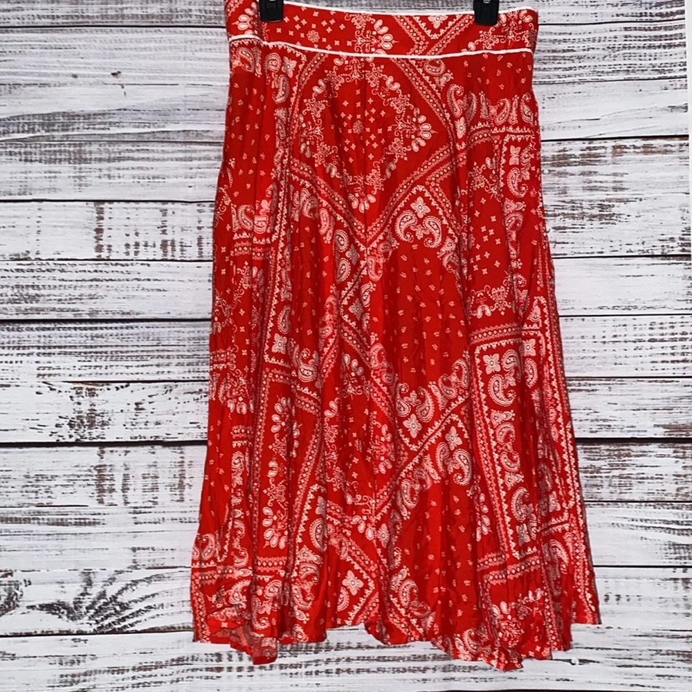NWT ModCloth red bandanna paisley A-line skirt with packets size large - Picture 2 of 5